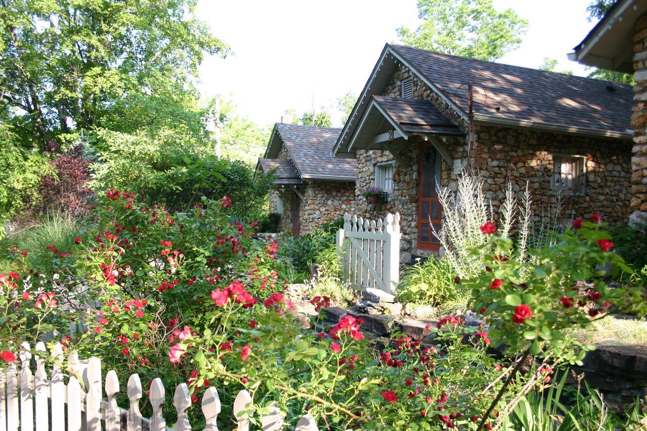 Rock Cottage Gardens B&B 유레카 스프링스 외부 사진