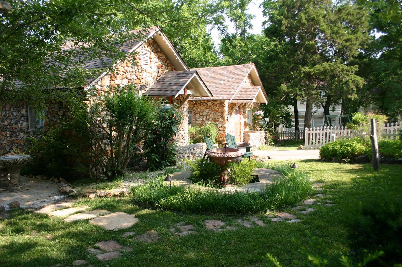 Rock Cottage Gardens B&B 유레카 스프링스 외부 사진