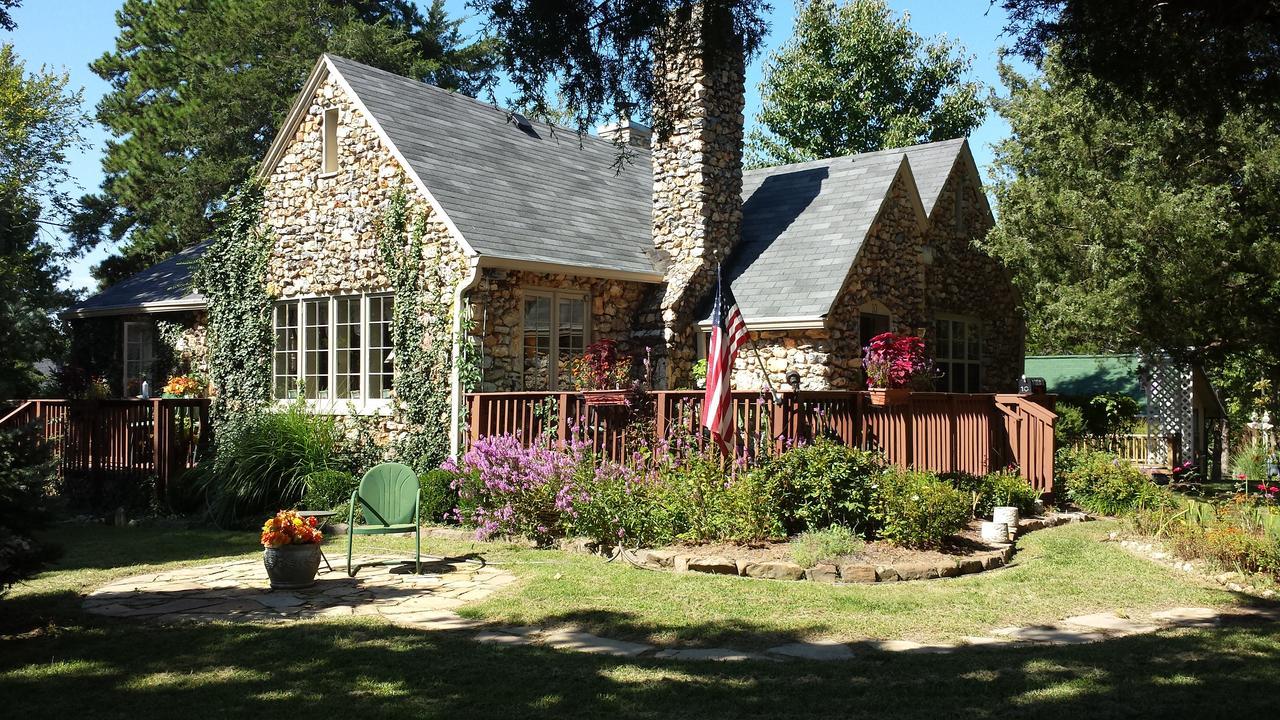 Rock Cottage Gardens B&B 유레카 스프링스 외부 사진